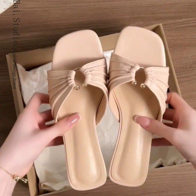 Gentle Style French Pleated Slope Heel One-Strap Sandals for Women, Summer 2026 New Style, Pair with Dresses, Non-slip Nude Color Slippers
