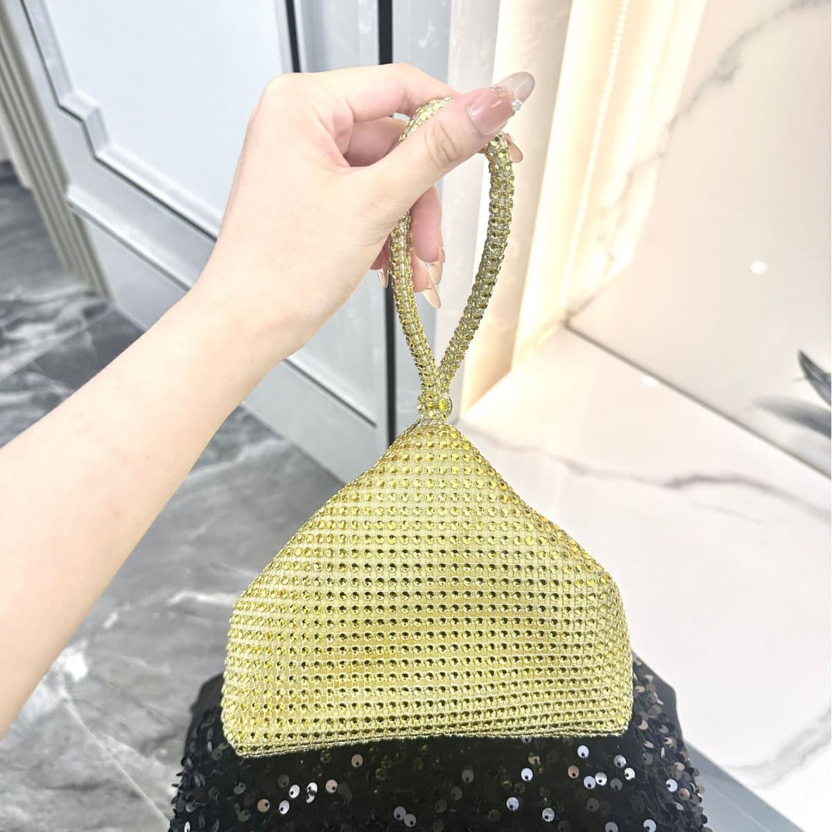 High-end, personalized, and versatile handbags, evening bags, trendy women's bags, clutch bags, diamond-studded fashionable women's handbags