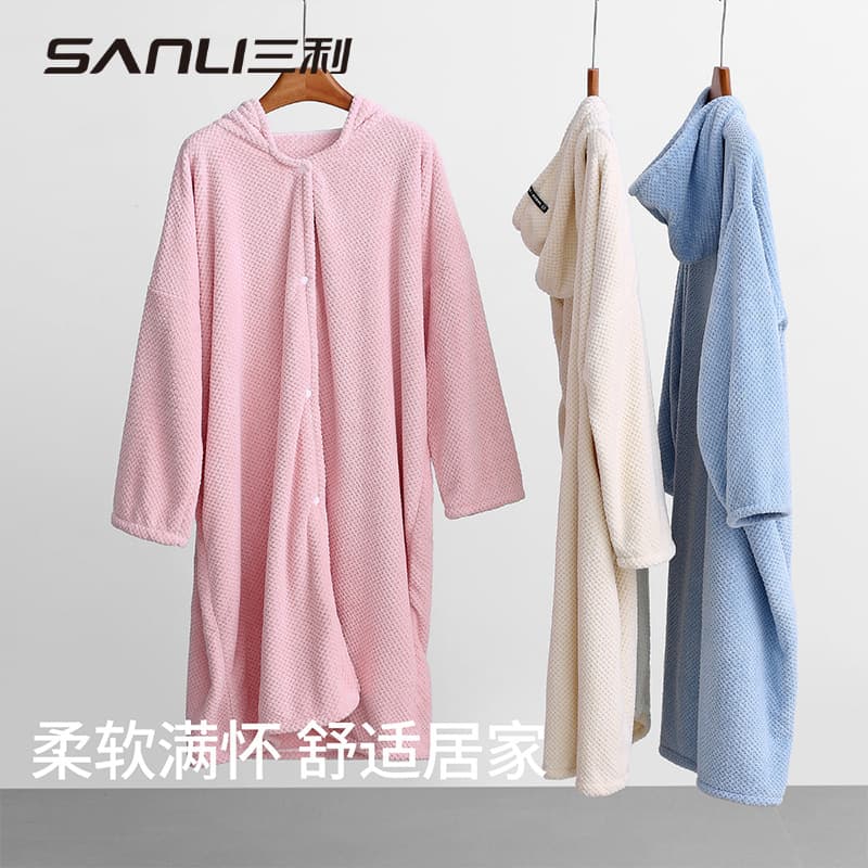 Sanli New Pineapple Plaid Long Sleeve Bathrobe Adult Bathrobe Thickened Autumn and Winter Cute Hooded Pajamas Coral Velvet Pajamas