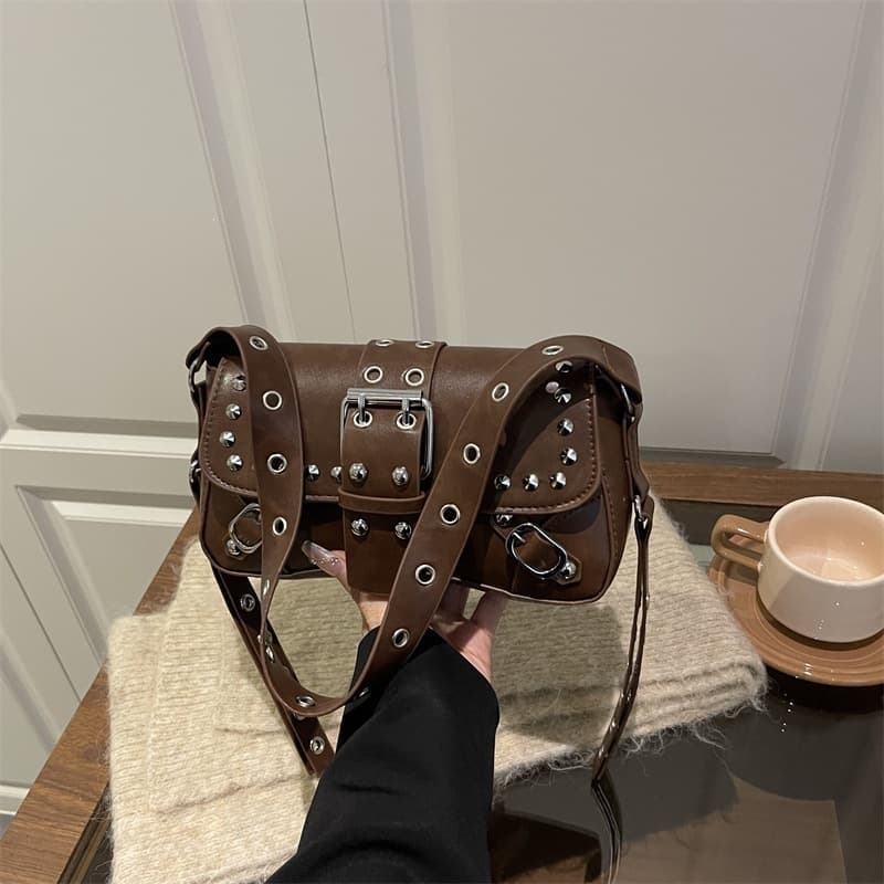 2026 New Textured Trendy Hot Girl Rivet Leopard Print Personalized Design Motorcycle Shoulder Crossbody Underarm Baguette Women's Bag