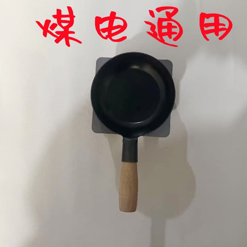 Miniature iron pot, a popular children's kitchen toy, suitable for pretend play, and can be used with electric stoves or coal stoves.
