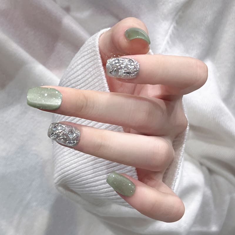 [30 Pieces] Xiaohongshu's Popular Milk Green Cat's Eye Diamond-Encrusted Wearable Nails Handmade Phototherapy Manicure Nails