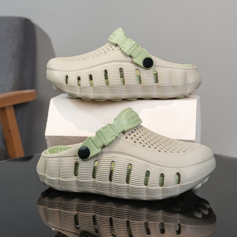 Children's Croc Shoes Summer Outdoor Sports Non-Slip Beach Sandals for Big Children and Teenagers Two-Wear Sandals for Girls
