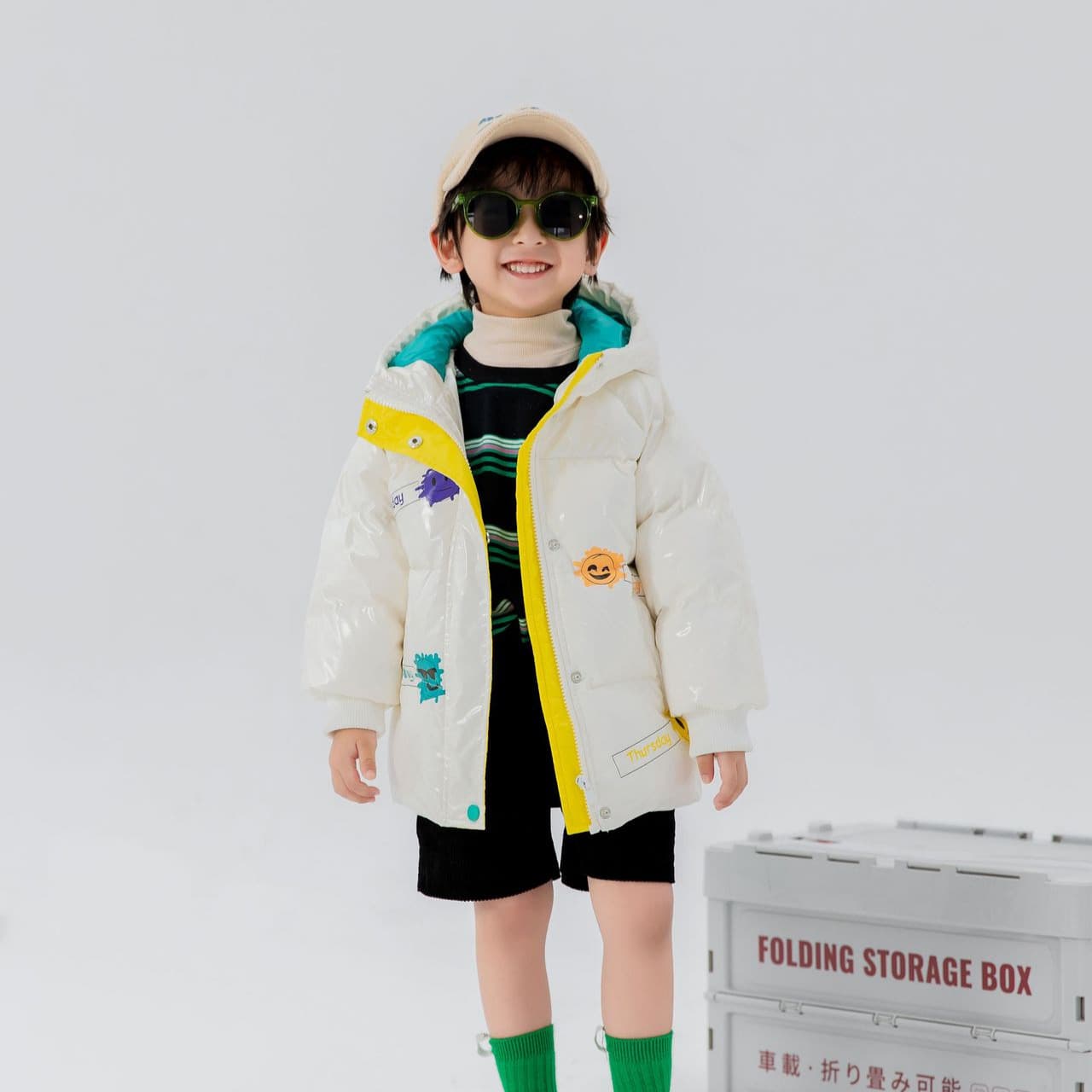 Boys' new winter down jacket is fashionable, casual, versatile and trendy. Girls' warm and windproof Korean style down jacket
