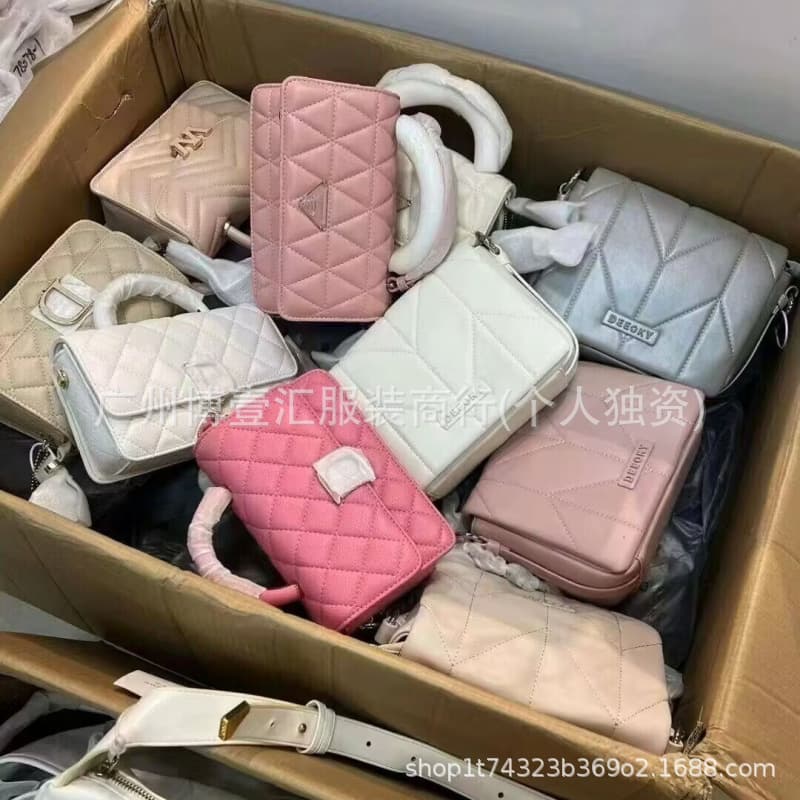 Women's handbags availableLadies bags in stock
