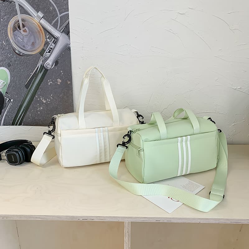 Cross-border New Style Striped Large Capacity Shoulder Bag Cool Casual Fashion Crossbody Bag for Business Travel Women's Travel Bag