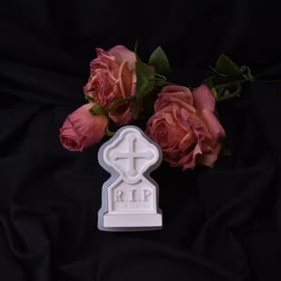 DIY Creative Horror Cross Tombstone Aromatherapy Candle Silicone Mold, Skeleton Tombstone Ornament Gypsum Mold