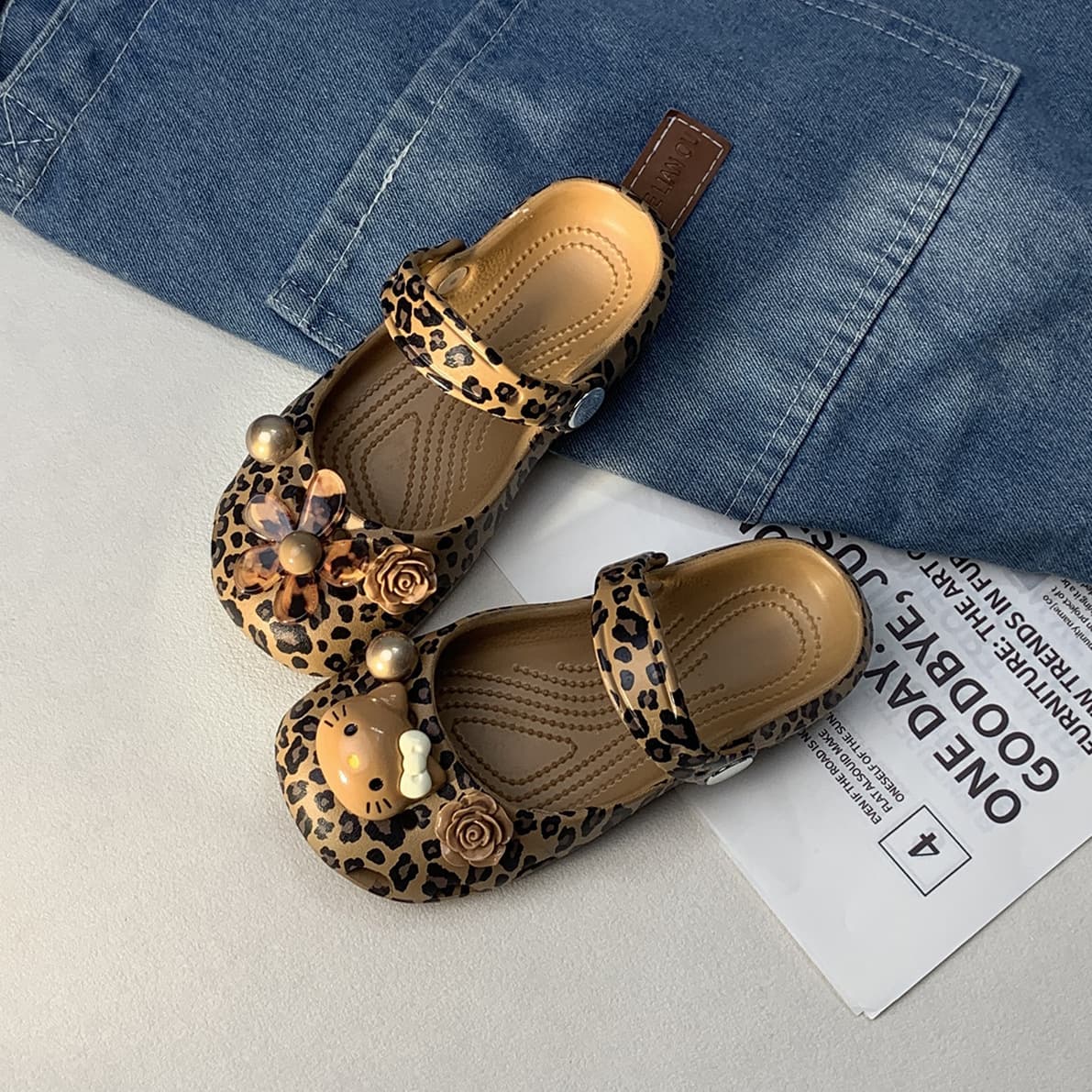 Children's Clog Sandals 2026 Summer Slippers Girls Closed-Toe Anti-Slip Princess Shoes