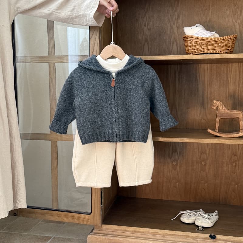 Baby clothes and sweaters, autumn and winter male baby suits, late autumn thickened three-piece sets for one-year-old infants and young children, New Year's greetings suits