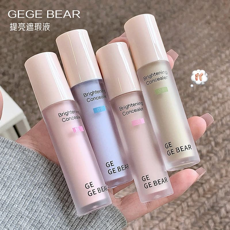 Gege Bear Brightening Concealer is delicate, moisturizing, adheres naturally, and brightens without drying out