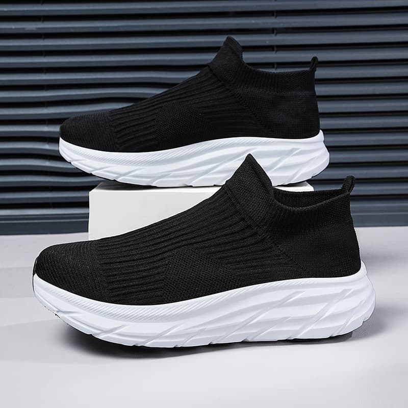 Men's Casual Breathable Flyknit Slip-On Sports Shoes Lightweight Mesh Upper Comfortable round Toe Rubber Outsole Summer Shoe