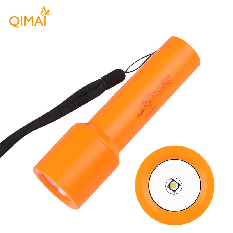 New Cross-border T6 Strong Light Professional Diving Flashlight Lightweight Fixed Focus Land and Water Dual-use Outdoor High Waterproof Flashlight