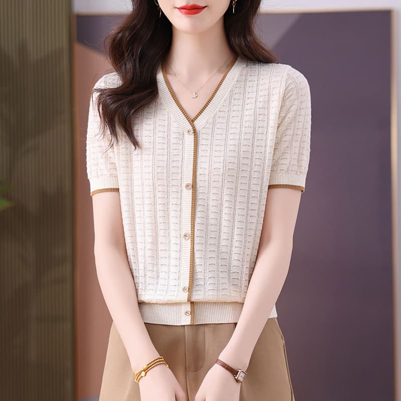 V-neck short-sleeved T-shirt for women 2025 new summer mom and young mom good-looking top thin ice silk knitted shirt