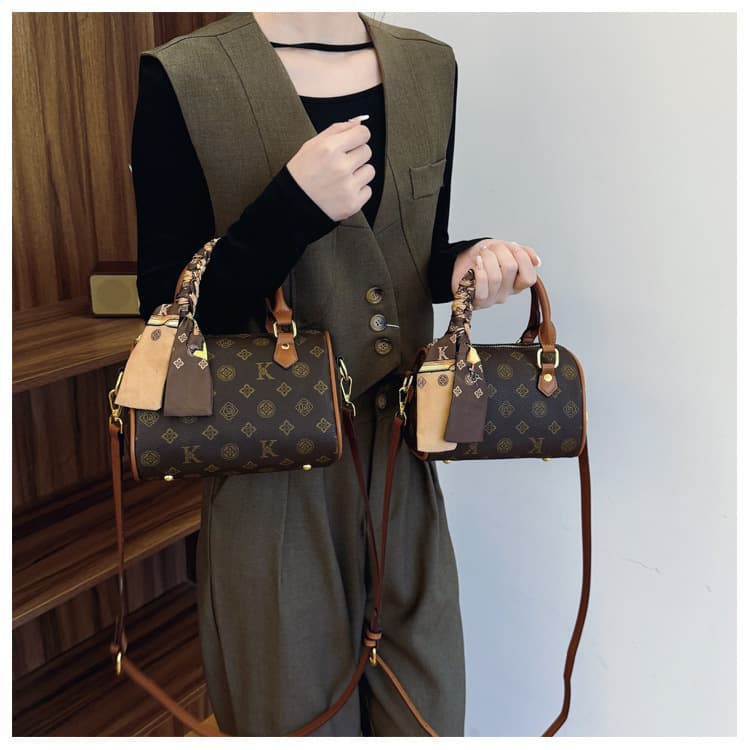 Women's Bag New High-end Cross-border Retro All-match K-character Printed Letter Boston Women's Bag Shoulder Bag Pillow Bag