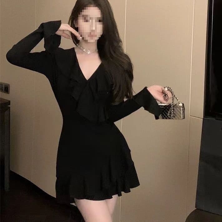 Cross-border sexy black flared sleeve V-neck long-sleeve dress for women, petite spring/autumn stylish slimming A-line short dress
