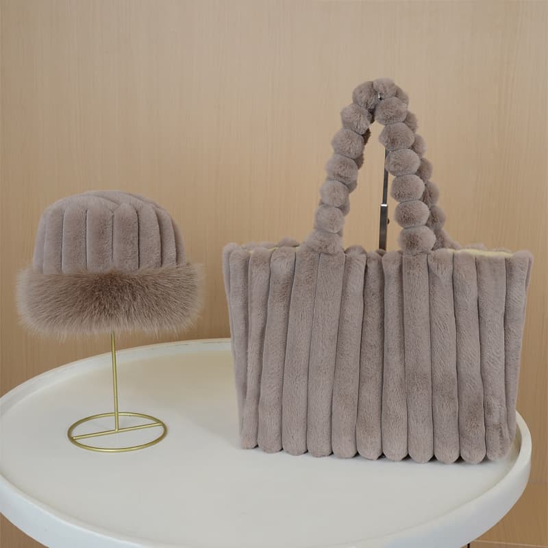 Ins Autumn and Winter New Plush Bag, Fashionable and Versatile Furry Bag, Large Capacity Tote Bag, Handbag, Shoulder Bag, Women's Bag