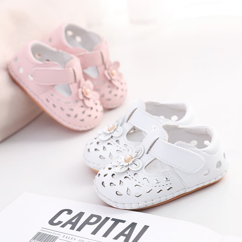 Summer 0-1 Year Old Baby Girl Openwork Walking Shoes 8-18 Months Non-Slip Soft Sole Infant Sandals Princess Shoes 2