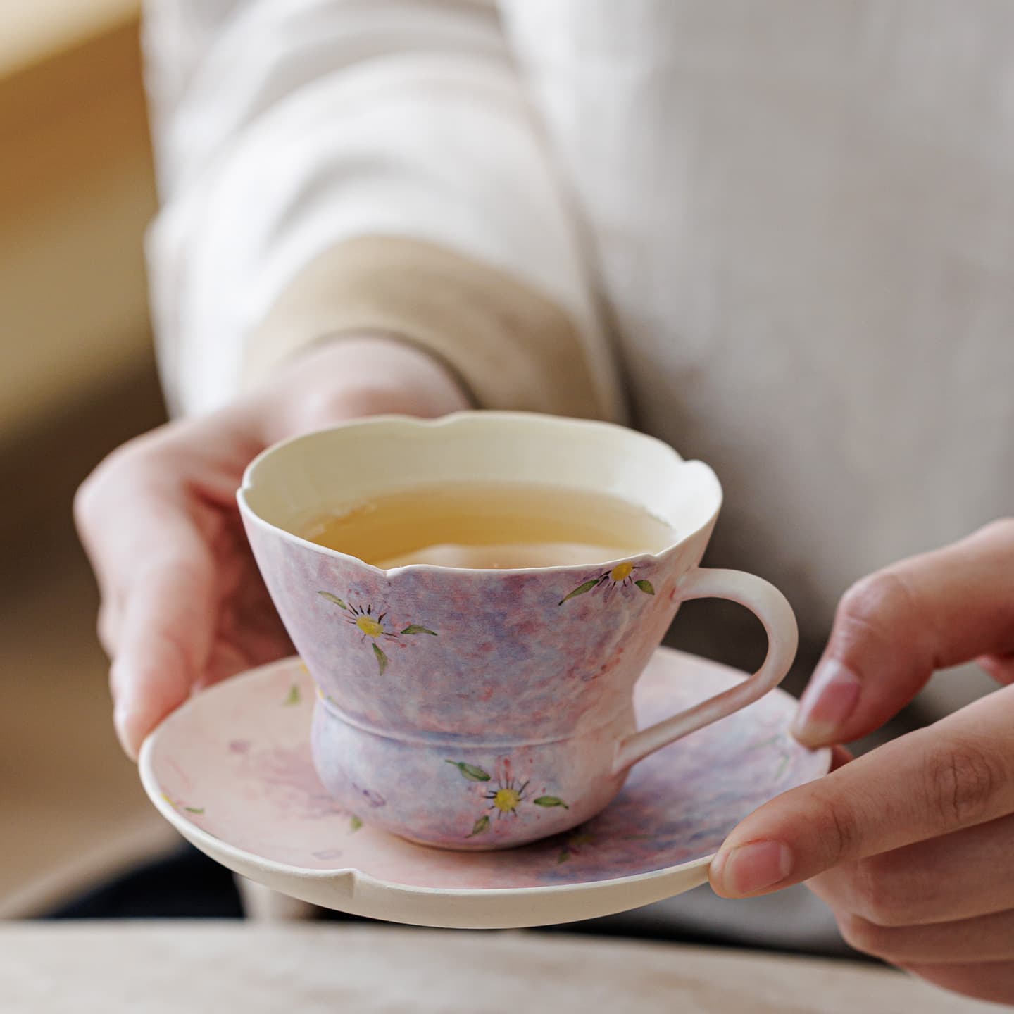 Hand-Painted Coffee Cup, Premium Fine Ceramic Tea Cup, High-Value Latte Art Cup for Women, Chinese-Style Latte Cup, Purple Smoke Daisy