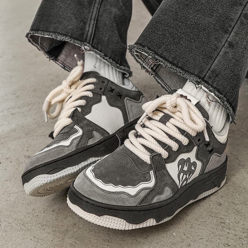 Trendy Chinese Design Flame Mountain Women's Casual Sneakers Versatile Retro Deconstructed Couples Skate Shoes