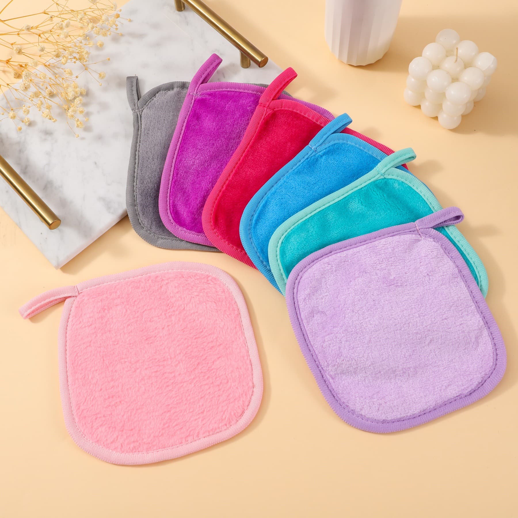 Amazon Clear Flannel Makeup Remover Towel Manufacturer Wholesale Multi-Color Thickened Hook Face Towel Makeup Remover Towel in Stock