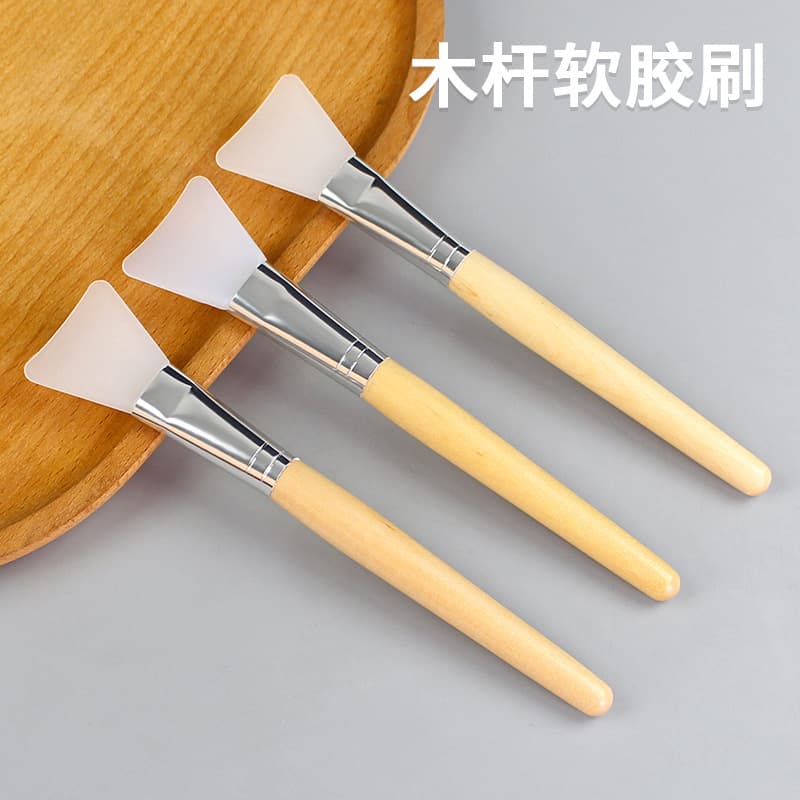 Beauty Salon Wooden Handle Silicone Mask Brush DIY Facial Mask Application Tool Wooden Handle Makeup Brush Soft Head Silicone Brush