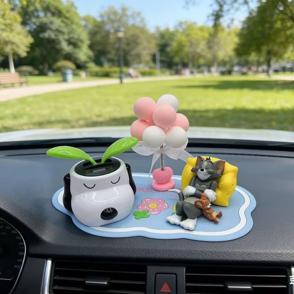 Sunflower Car Ornament Solar Powered Waving Cartoon Apple Car Decoration Cute Car Accessories for Women