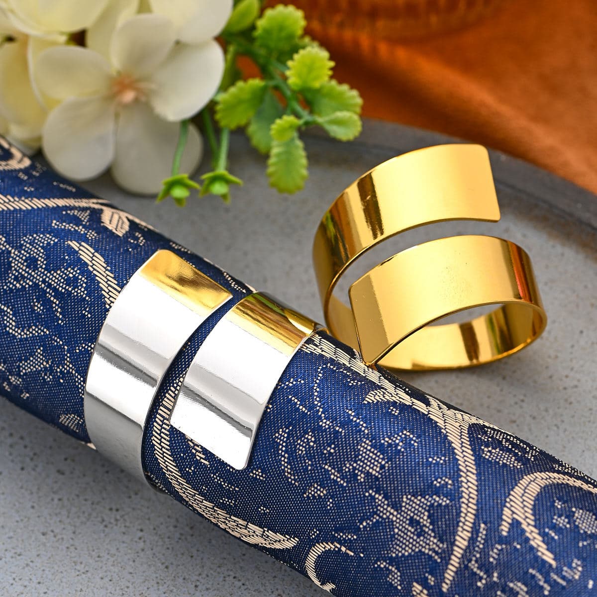 Cross-border metal creative hotel napkin ring, cloth ring for restaurants, cross glossy fastener, Western-style tableware