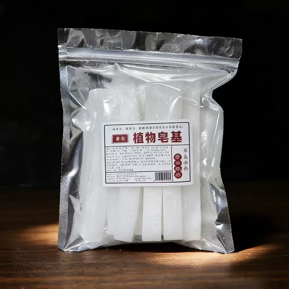 DIY handmade soap with natural plant-based milky white transparent soap base; suitable for mothers and babies; contains fragrance and pigments.