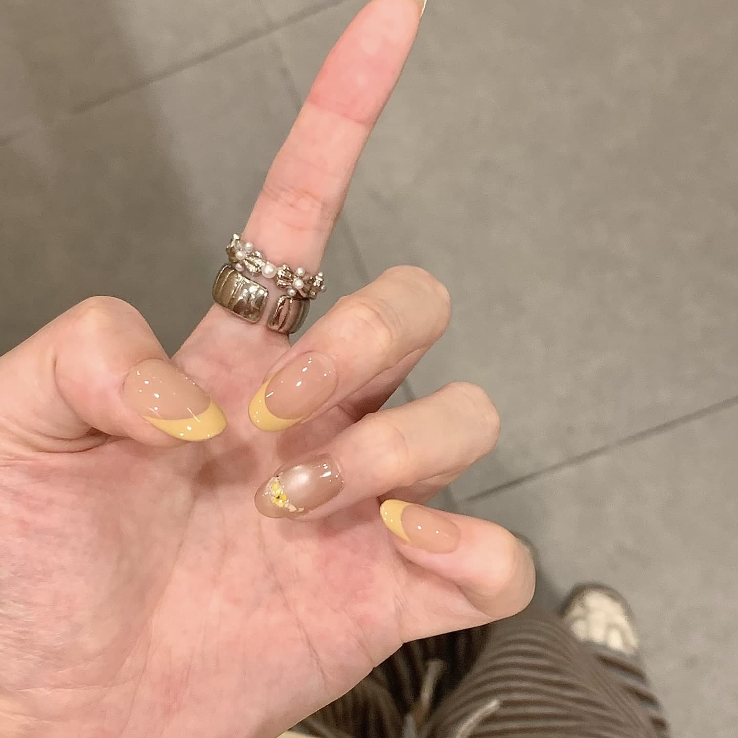 【Butter Flower】Handcrafted Premium Press-On Nails, Elegant, Brightening, Cute, Dried Flower Cat Eye Nail Art, Trending