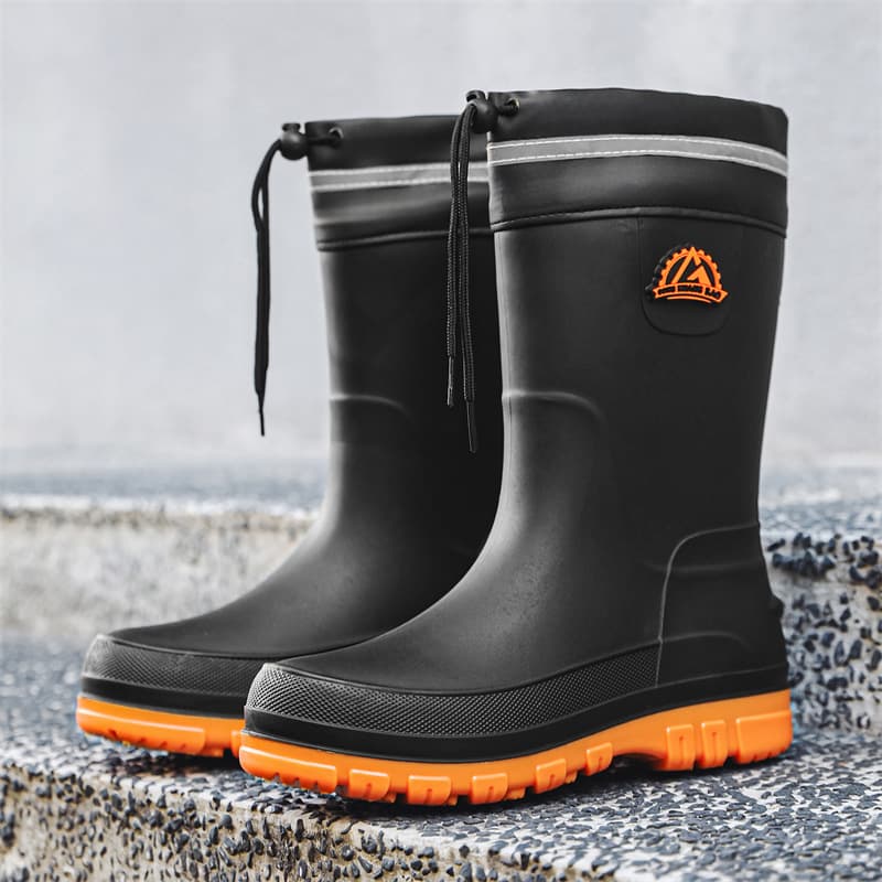 Waterproof shoes for men, short-top anti-slip rain shoes, adult student Korean style fashionable all-season mid-top outdoor plastic water boots.