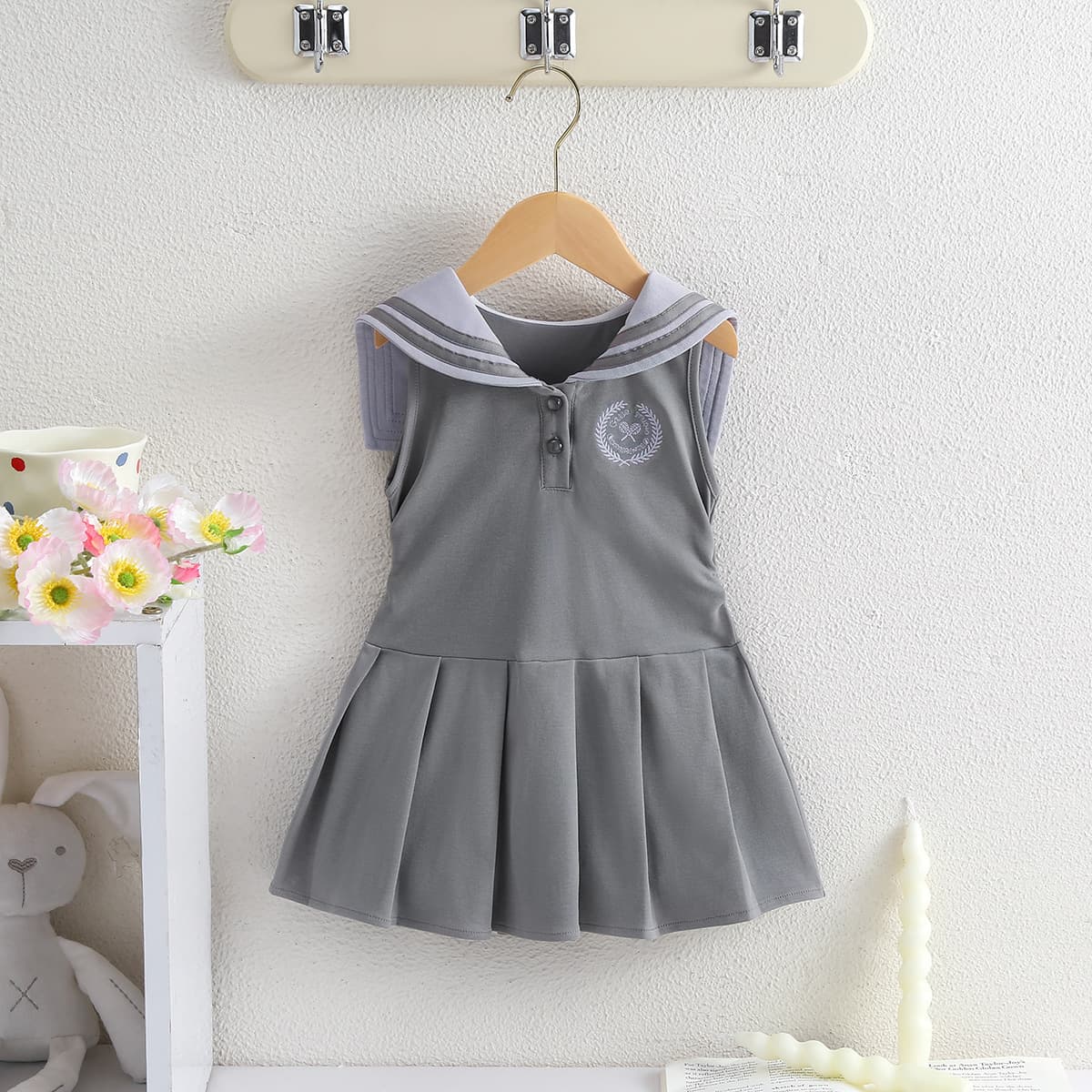 2026 New Cross-Border Girls' School Style Dress Children's Navy Sleeveless Vest Embroidered Pleated Skirt Factory Direct Supply
