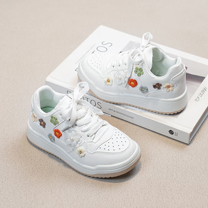 2026 Spring New Children's Shoes Korean Style Girls' Fashion Board Shoes for Middle and Big Kids Lightweight Breathable Floral Design
