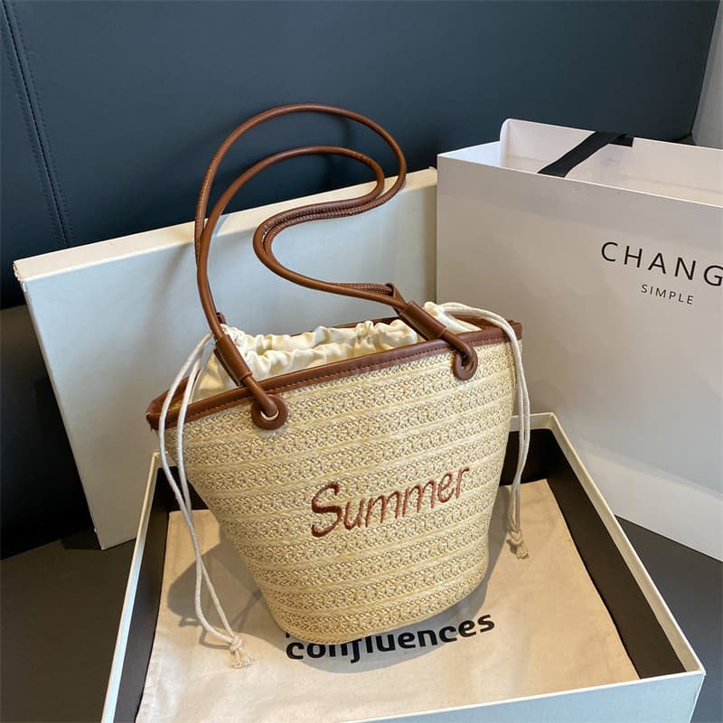 High-End Women's Bag 2026 New Style Bucket Straw Bag Korean Fashion Woven Women's Bag Foreign Trade Handbag Shoulder Bag