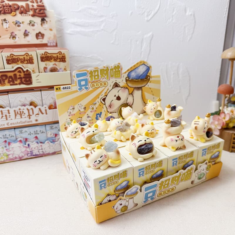 Creative foreign trade trendy cartoon cat cat crystal blind box resin crafts hand-made ornaments surprise blind bag cute grain batch