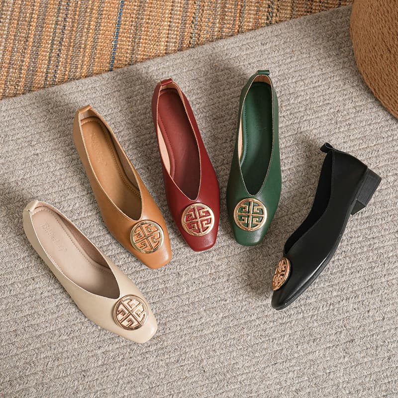 Shallow mouth single shoes for women 2023 spring and summer new style retro buckle low heels literary square toe soft leather Mary Jane shoes