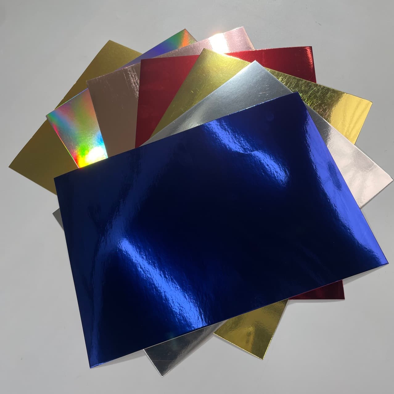 250g A4 Colored Metallic Laser Origami Paper, Printing and Copying Paper for Children's Kindergarten DIY Crafts