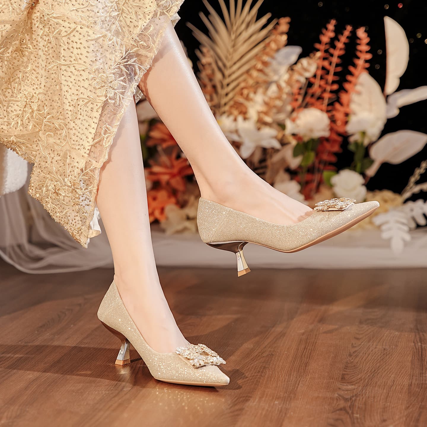 In Stock Stunning Champagne Rhinestone Square Buckle High Heels 2025 New Dress Shoes for Engagement Crystal Heels Comfortable