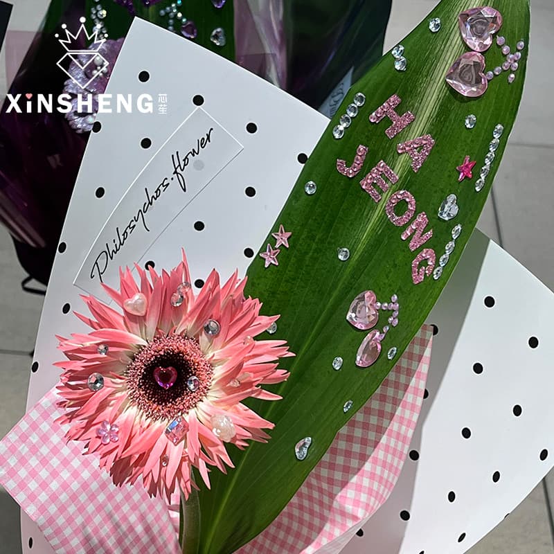Xinyou New Product Pearl Diamond Applique Shop Flower Bouquet Gift Packaging Handmade DIY Creative Decoration Color Diamond Materials