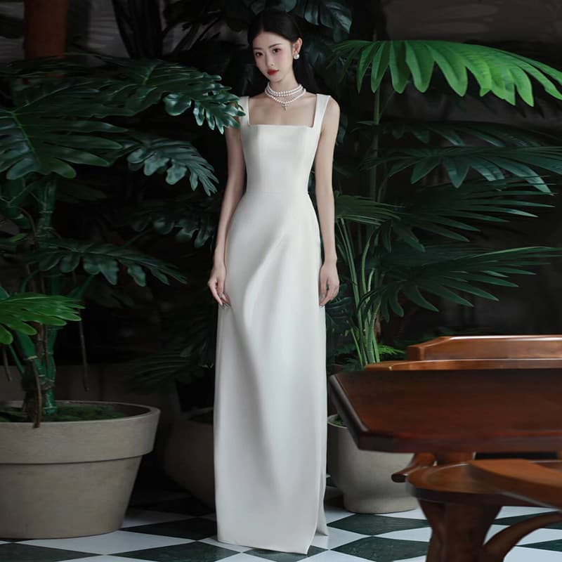 Satin wedding dress with high-end sling, light luxury and simple temperament, certificate reception wedding dress, slimming outdoor travel shooting outing dress