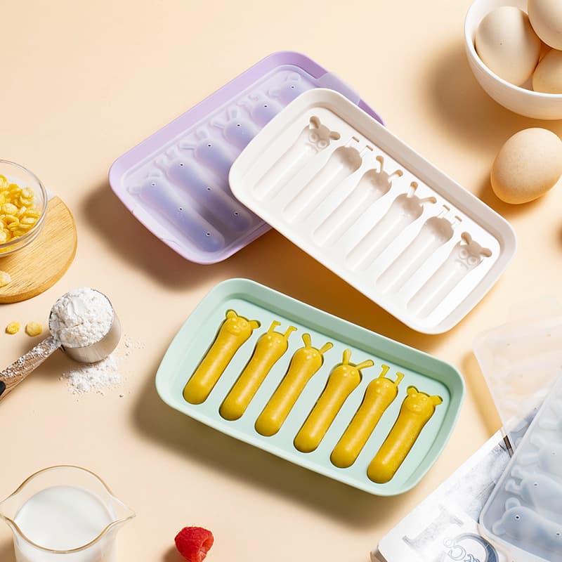 High-temperature resistant silicone sausage mold for children, suitable for steaming and cooking baby food, homemade baking mold.