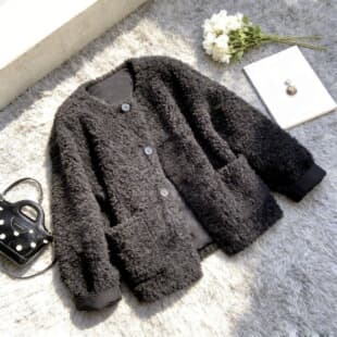 2026 Winter Round Neck Faux Lamb Wool Jacket Women Short Thickened Lamb Fleece Fur One-Piece Loose Fur Top