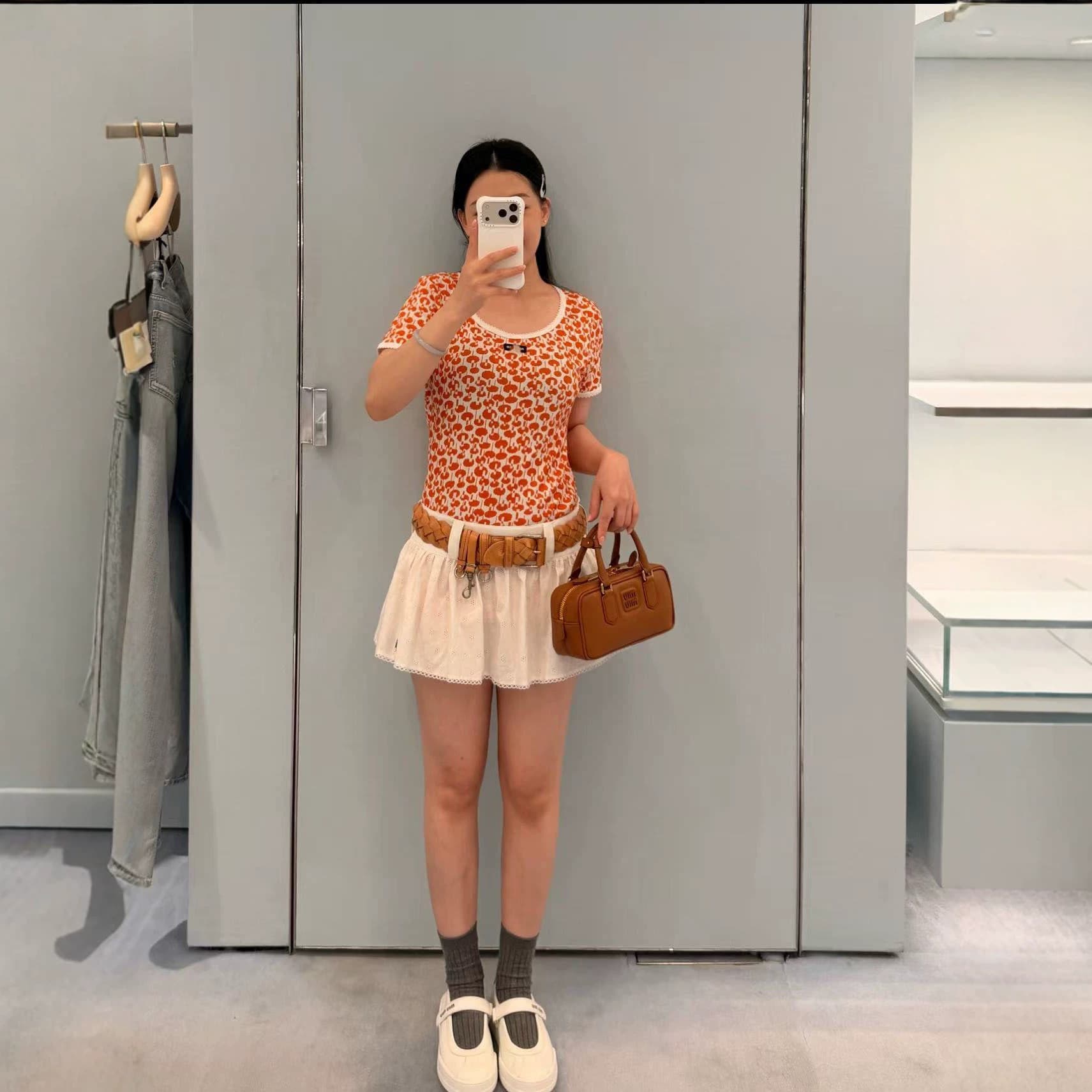 European Style Nanyou Women's M Letter Logo Embroidered Orange Print Lace Trim Round Neck Short Sleeve T-Shirt Top