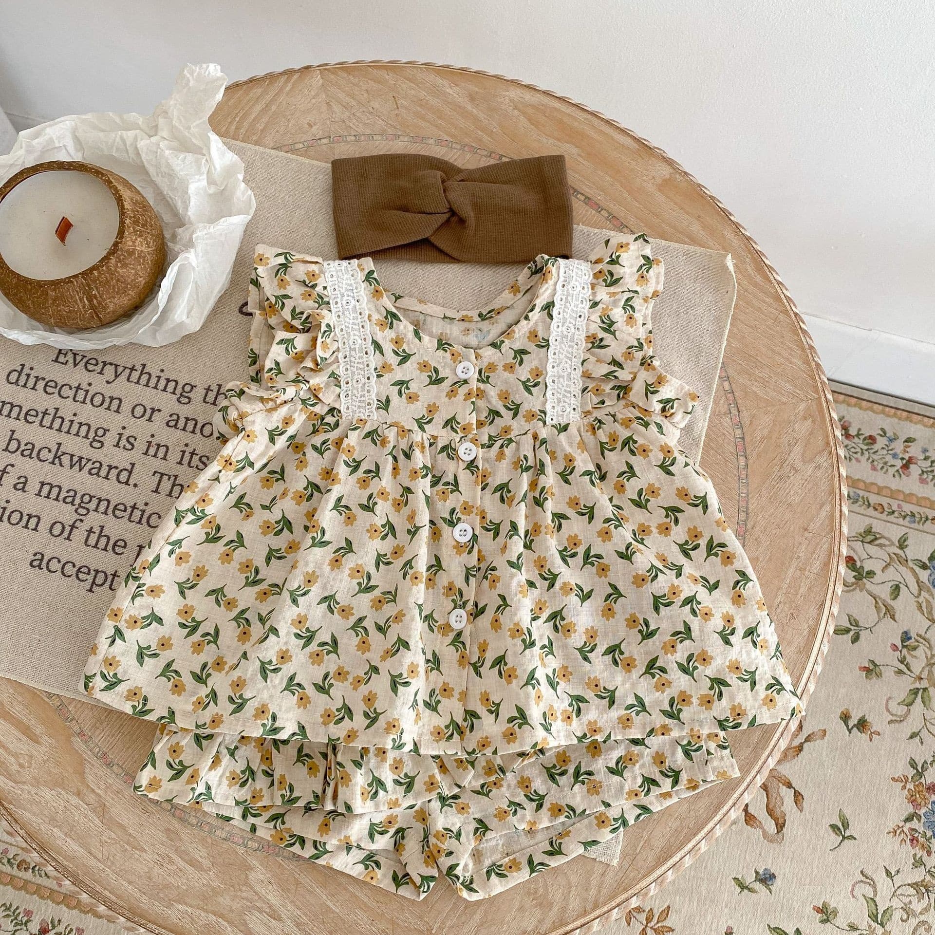 2026 summer baby girl lace cardigan top + lotus leaf shorts 2-piece set Category A children's clothing