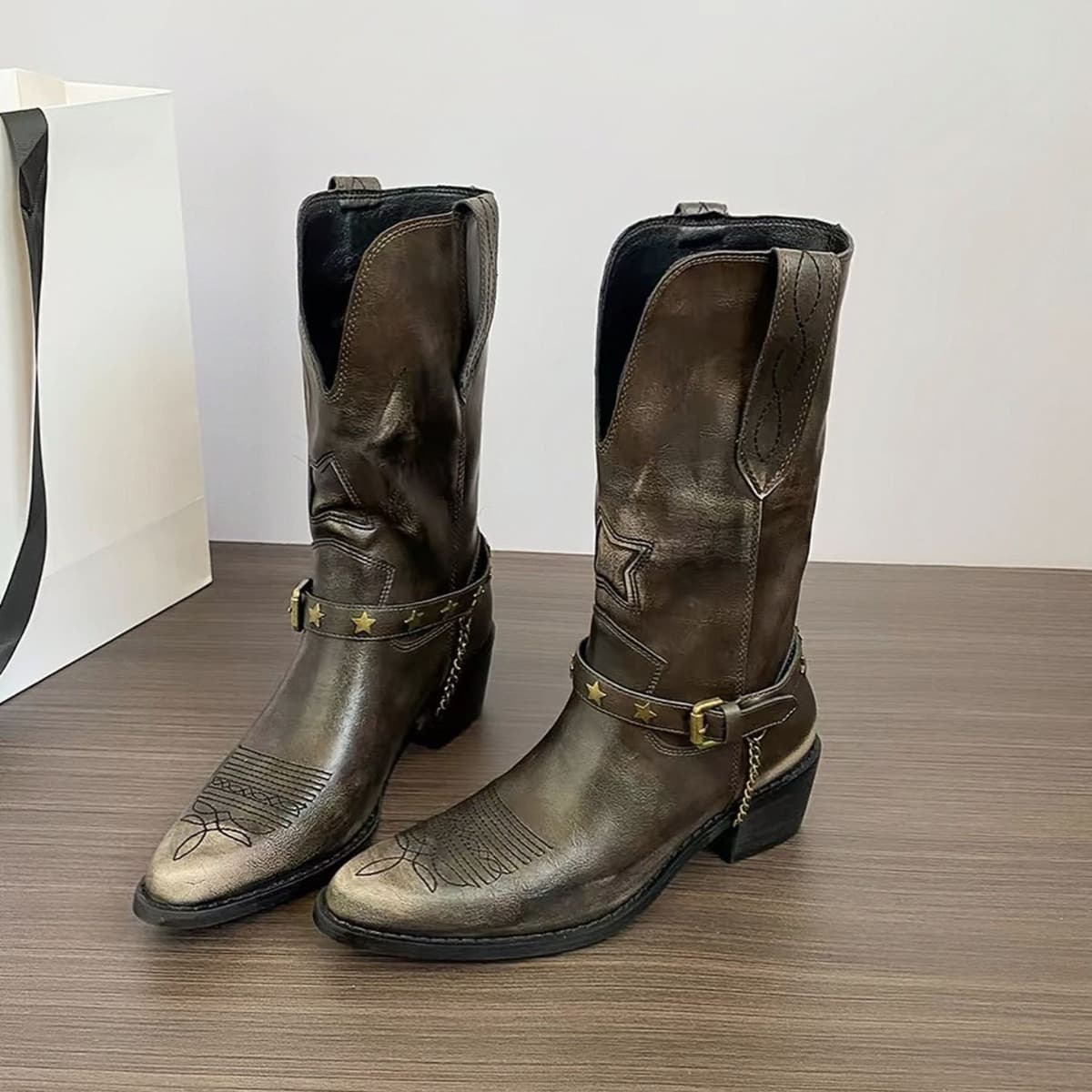 Distressed Vintage Western Cowboy Boots for Women, New Autumn/Winter Style, Pull-On Genuine Leather Tall Boots, Brown Riding Boots