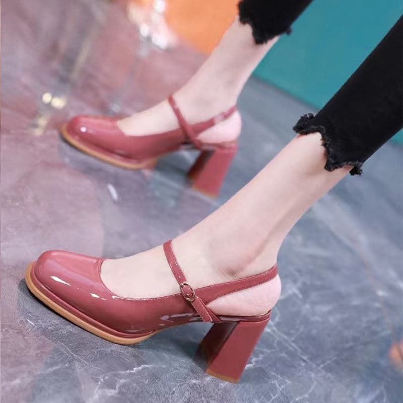Summer Hollow out Sandals Women's Style Comfortable High Heels Thick Heel Waterproof Platform Painted Leather Buckle Closure