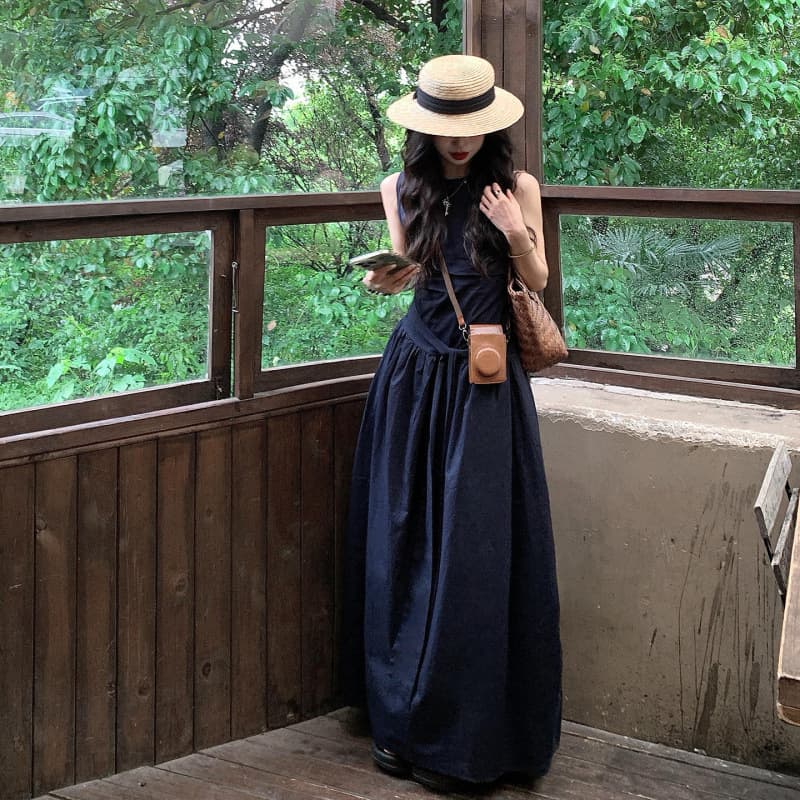 Niche design navy blue sleeveless dress for women summer 2026 new style waist slimming popular vest long skirt popular style