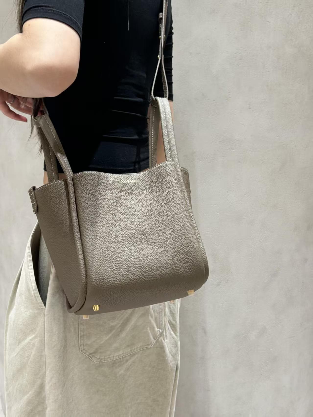 Songshanxia Medium Small Vegetable Basket Bag New Version Lock Buckle Top Layer Cowhide Handheld Shoulder Crossbody Large Capacity Commuter Bag
