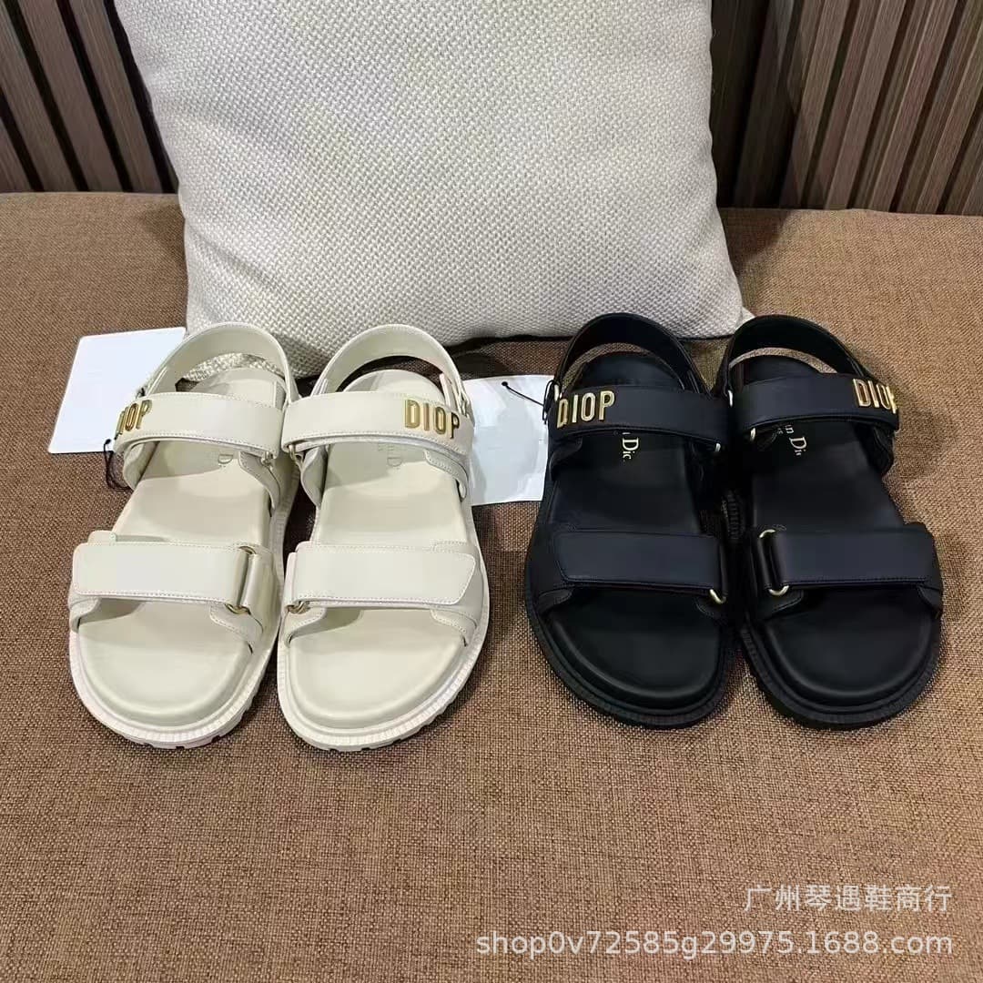 2025 New D Brand Metal Letter Velcro Platform Beach Casual Thick Sole Sandals for Women