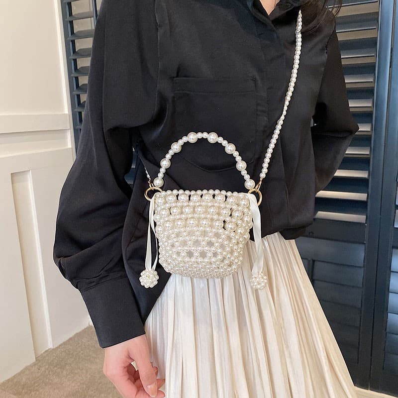 Trendy Handmade Beaded Women's Handbag Pearl Shoulder Bag Crossbody Bag Lady Lipstick Bag Accessory Commuter Bag