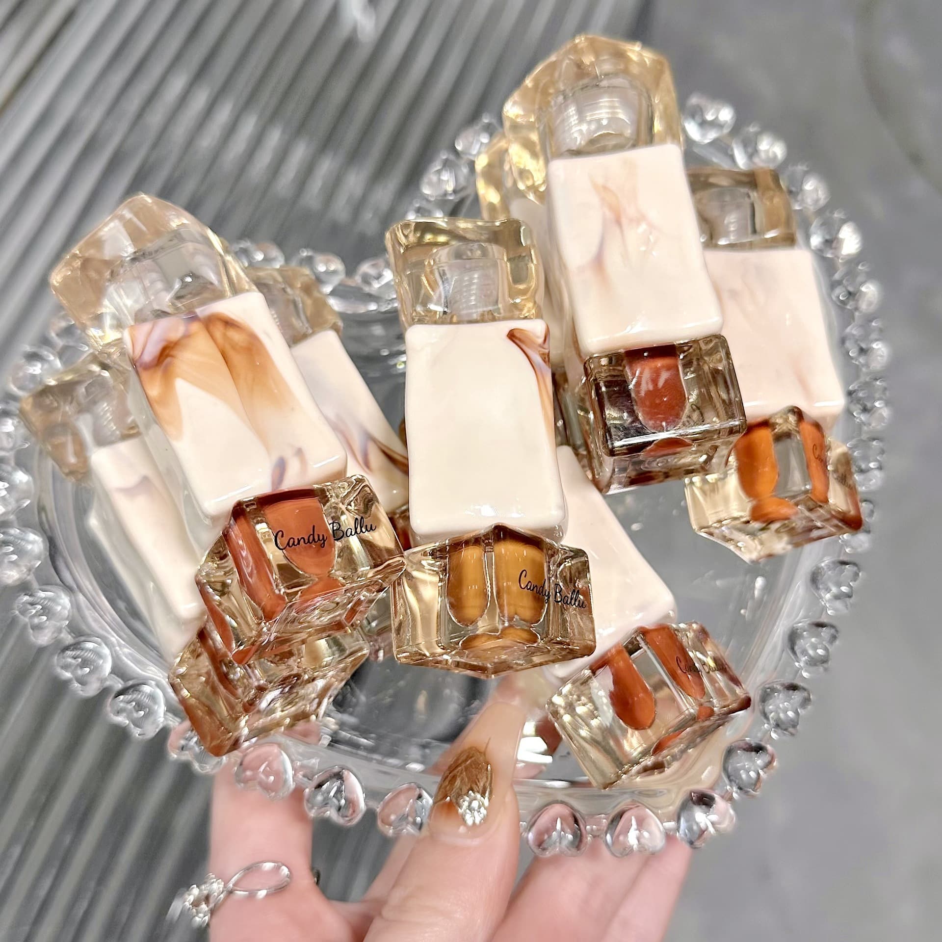 Cross-border Influencer Same Style Lip Glaze Light Dew Concentrated Matte Non-stick Cup Thai Milk Coffee Water Light Jelly Lipstick Lip Gloss
